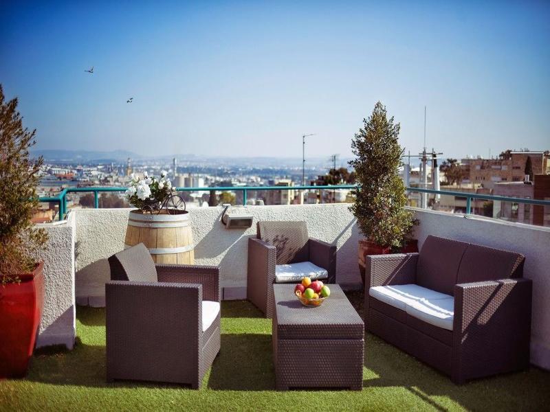 Zimmer Garden Haifa Exteriör bild